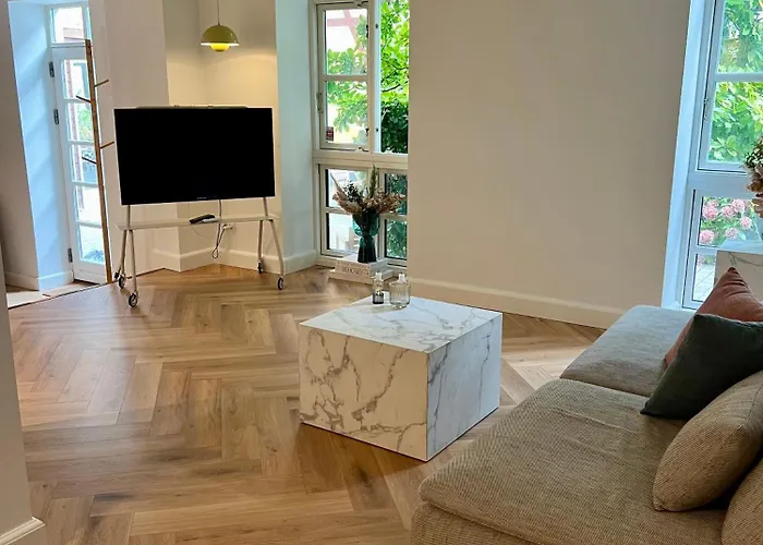 Hideaway Courtyard Apartamento *